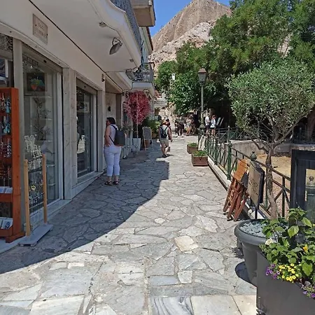 Luxuriously In The Heart Of *